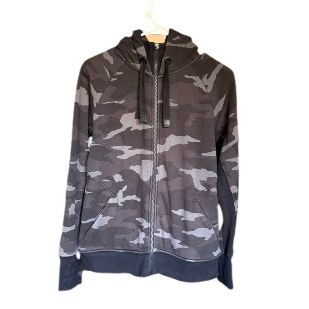 Athleta Camo Zip Up Hoodie Women’s Medium Gray Black Retired Fleece Jacket